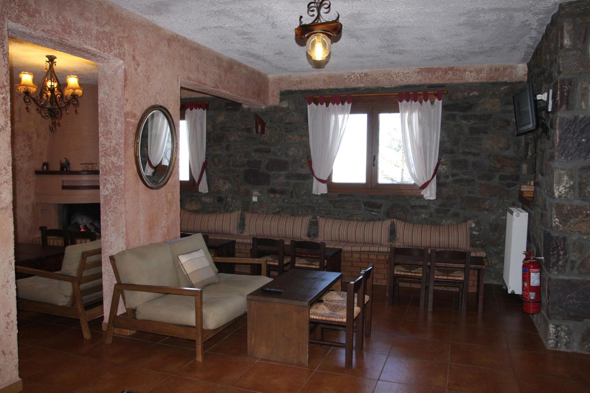 Faris Hotel Xirokampi Dış mekan fotoğraf