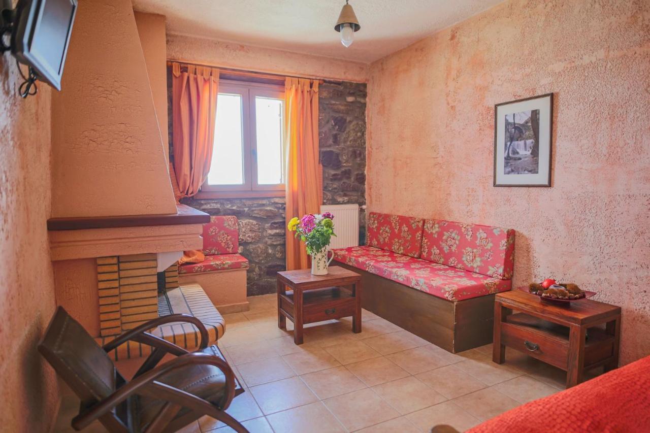 Faris Hotel Xirokampi Dış mekan fotoğraf